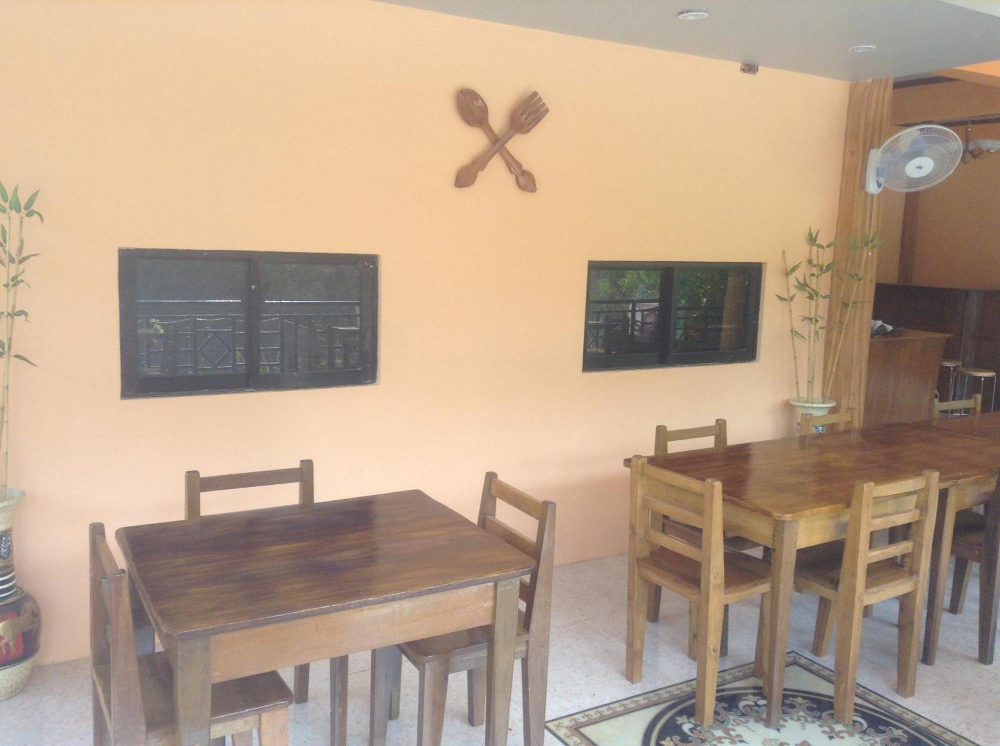 West Atlantic Inn Concepcion  外观 照片