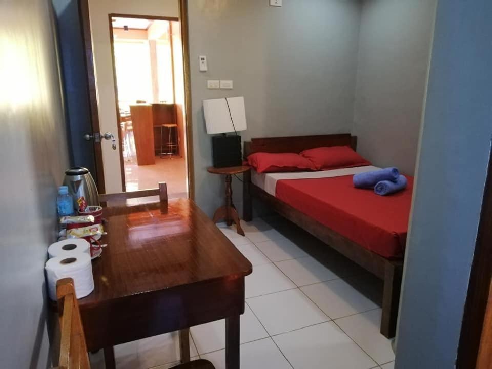 West Atlantic Inn Concepcion  外观 照片